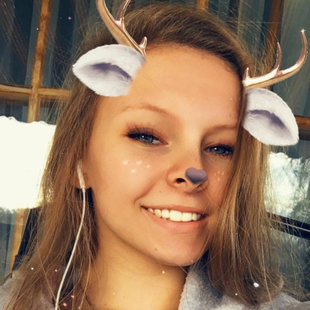 Meet your Posher, Alyssa